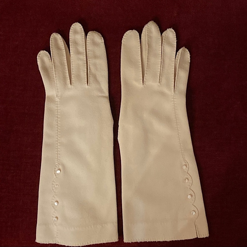 Vintage Women’s Gloves